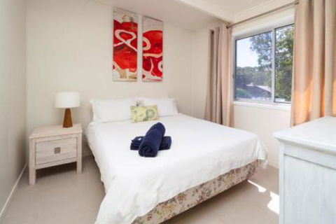 Seaview Getaway - Accommodation Adelaide 3