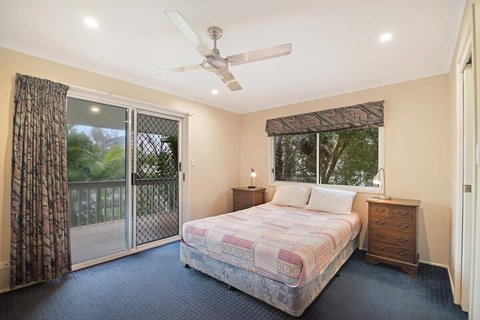 Beach Affair - 10 Callitris Crescent - Accommodation Adelaide 6