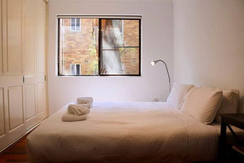 Spacious 3 Bedroom Apartment 20 Min To The CBD - Accommodation Adelaide 1