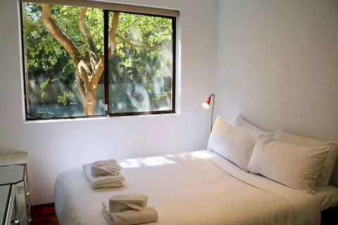 Spacious 3 Bedroom Apartment 20 Min To The CBD - Accommodation Adelaide 5
