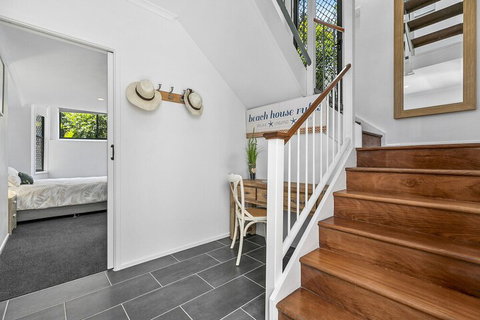 Stunning Beach Front Villa At Castaway Cove - Accommodation Adelaide 5