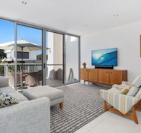 Waves on Kamala 13 - Accommodation Adelaide