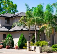 European Style House in the Garden of Eden - Accommodation Adelaide