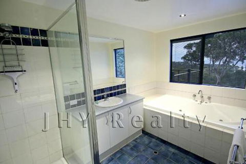 Eagle Vista - Accommodation Adelaide 0