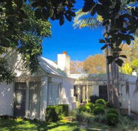 Wisteria Cottage on the Lagoon / Beach - Accommodation Adelaide