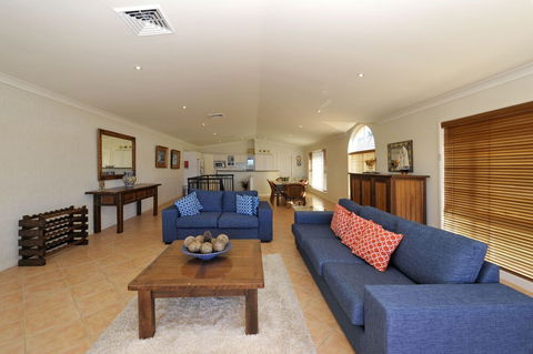 Marine Dr 2 / 70 Fingal Bay - Accommodation Adelaide 0