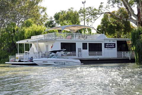 Boats And Bedzzz Houseboat Stays & Renmark River Villas - Accommodation Adelaide 1