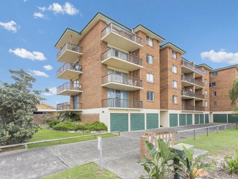 Fairleigh Unit 1 - Accommodation Adelaide 2