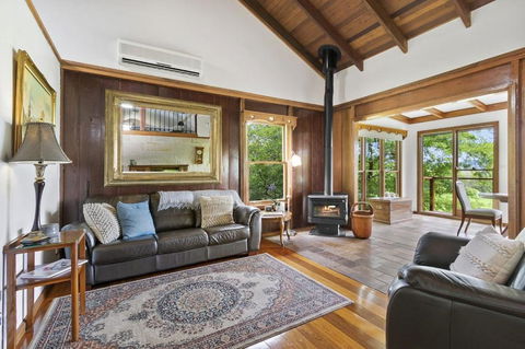 CHRISTOPHERS COTTAGE - Accommodation Adelaide 4