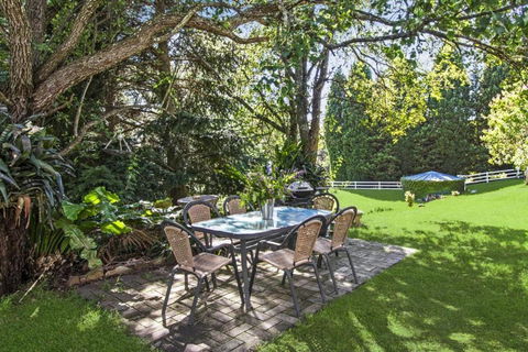 SUNNYDELL - Accommodation Adelaide 5