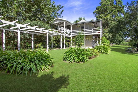 SUNNYDELL - Accommodation Adelaide 3
