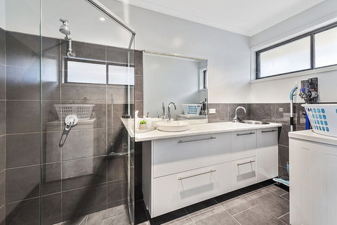 Lake Escape On Pool Avenue - Accommodation Adelaide 3