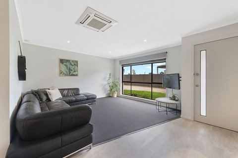 Lake Escape On Pool Avenue - Accommodation Adelaide 1