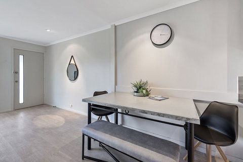 Lake Escape On Pool Avenue - Accommodation Adelaide 4