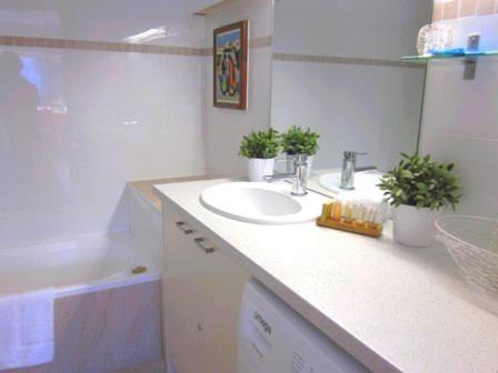 One Bedroom Superb View - Accommodation Adelaide 3