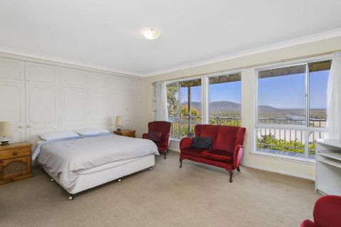 La Mer 19 Dulconghi Street - Accommodation Adelaide 2