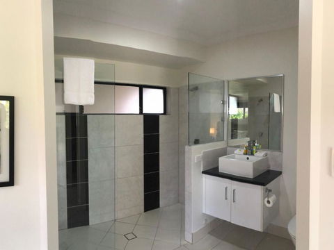 Cooya Beach Ultimate Tropical Getaway - Accommodation Adelaide 2