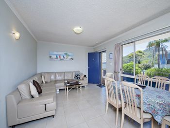 Shoal Towers Unit 2 / 11 Shoal Bay Road - Accommodation Adelaide 0