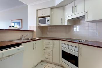 Barrington 709 / 35 45 Shoal Bay Road - Accommodation Adelaide 4