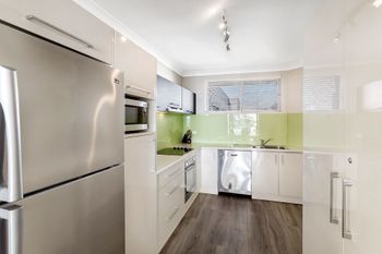 Ronald Avenue Sundeck Unit 08 51 - Accommodation Adelaide 4