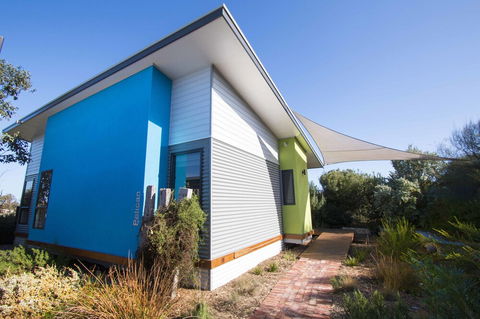 Coorong Cabins - Pelican Cabin - Accommodation Adelaide 0