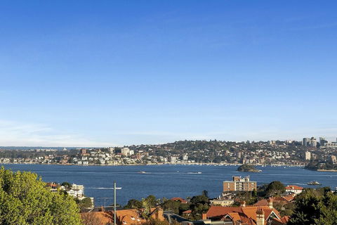 Modern Two Bedroom Apartment With Views HARIS - Accommodation Adelaide 3
