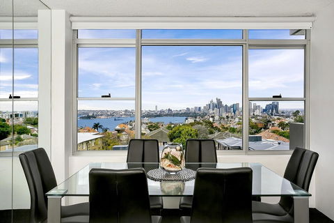Modern Two Bedroom Apartment With Views HARIS - Accommodation Adelaide 6