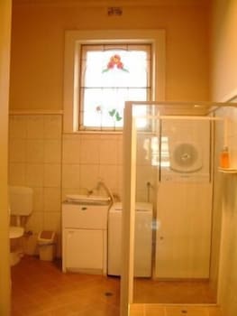 Royal Apartments - Accommodation Adelaide 1
