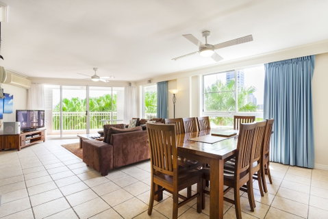 La Grande Apartments Broadbeach - Accommodation Adelaide 1