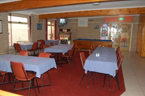 Meningie's Waterfront Motel - Accommodation Adelaide 2