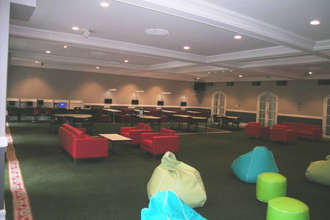 RMIT Village House - Accommodation Adelaide 1