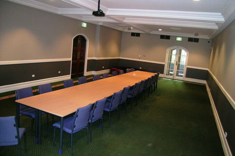 RMIT Village House - Accommodation Adelaide 5