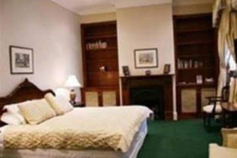 The Old George & Dragon Guesthouse - Accommodation Adelaide 3