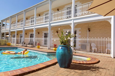 White Lace Motor Inn - Accommodation Adelaide 1