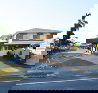 Rover Holiday Units - Accommodation Adelaide