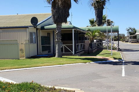 Sunset Beach Holiday Park - Accommodation Adelaide 5