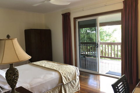 Daintree Manor Bed & Breakfast - Accommodation Adelaide 4