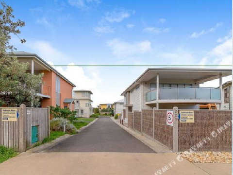 Fabulous Townhouse At The Famous Smiths Beach - Accommodation Adelaide 4
