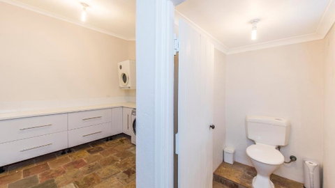 Leisurely Manor - Accommodation Adelaide 5