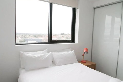 Modern 2 Bedroom Apartment In Melbournes Northcote - Accommodation Adelaide 5
