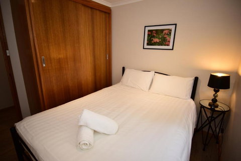 Mowamba D1 - Accommodation Adelaide 1