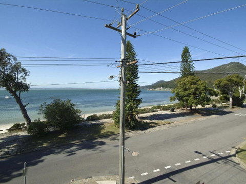 5 SHOAL TOWERS 11 SHOAL BAY RD FANTASTIC LOCATION WITH WATER VIEWS - Accommodation Adelaide 4
