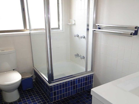3 / 4 Victor Parade Great Townhouse & Walk To The Beach - Accommodation Adelaide 4