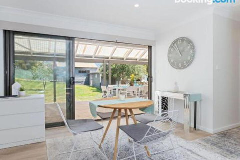 Bay Dream Believer 16 Verona Road Pet Friendly Boat Parking & WIFI - Accommodation Adelaide 1