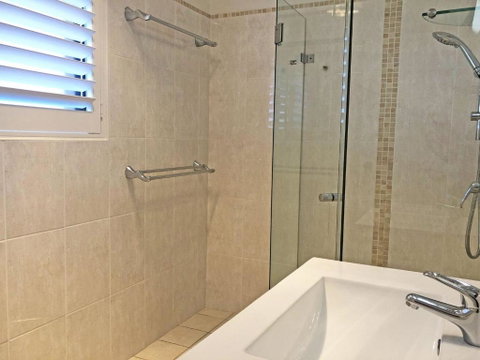 5 Intrepid 3 Intrepid Close Perfect Beachfront Location - Accommodation Adelaide 2