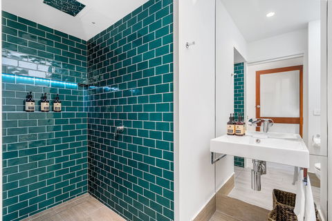 A Perfect Stay - 4 James Cook Apartments - Accommodation Adelaide 4
