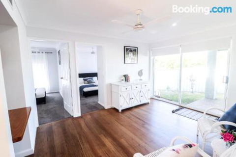 Saltwater Manor - Accommodation Adelaide 2