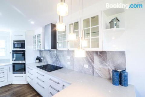 Saltwater Manor - Accommodation Adelaide 3