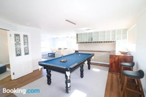 Saltwater Manor - Accommodation Adelaide 1