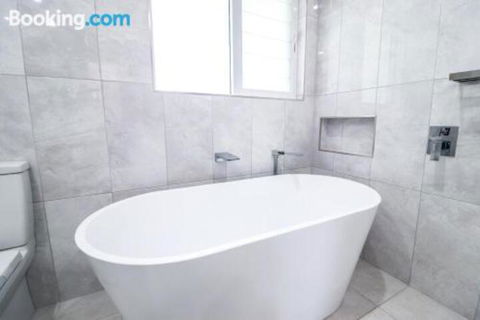 Saltwater Manor - Accommodation Adelaide 6